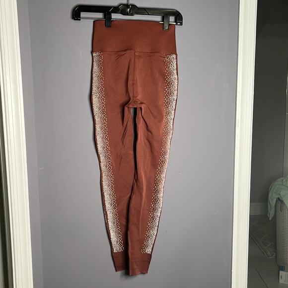 Fabletics Sculpt Knit Brown Mid Rise Leggings With Polka Dots Size Medium - Picture 5 of 8